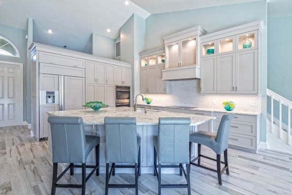 traditional kitchen in florida with an island